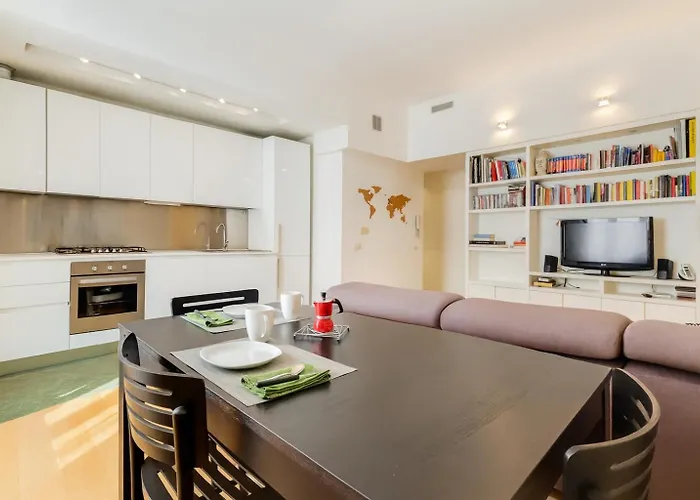 דירה Micol's Place, Bright 2 Rooms, 2 Toilets, Near Metro, 80 Mq *