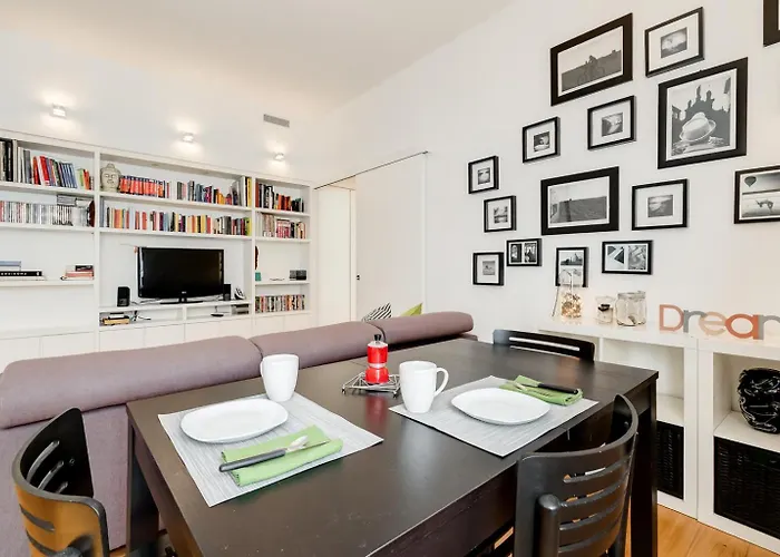 דירה Micol's Place, Bright 2 Rooms, 2 Toilets, Near Metro, 80 Mq רומא